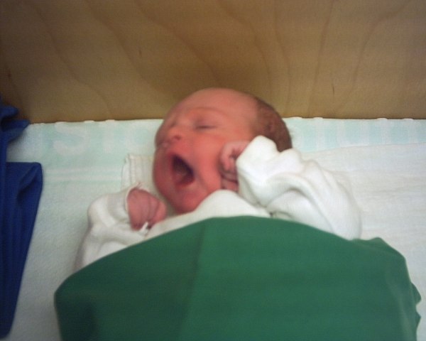 Tim kurz nach der Geburt